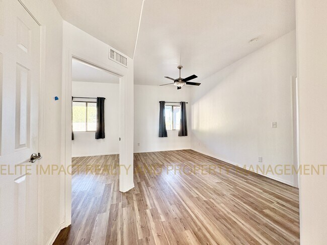 Building Photo - 4995 S Terrain Dr