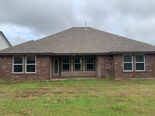 Building Photo - 107 Freedom
