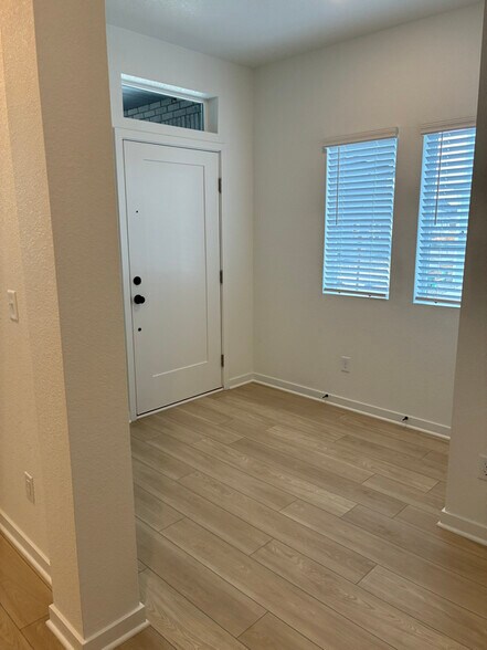 Building Photo - 2795 Eddystone Wy