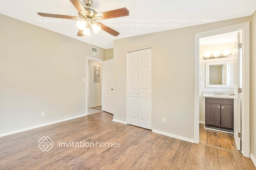 Building Photo - 7418 Impala Ln