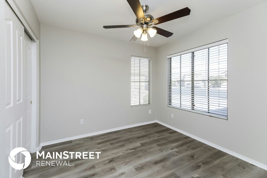 Building Photo - 2822 S Abbey