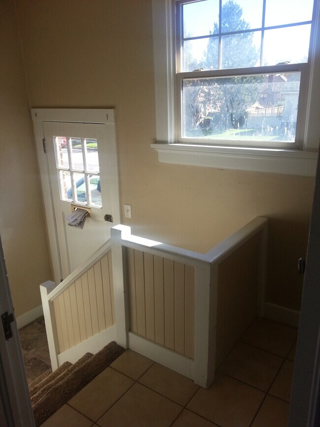 Building Photo - Charming Copperton 4 bedroom upgraded vintage home.