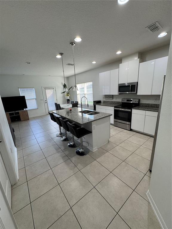 Building Photo - 8057 Sweet Orange Ave