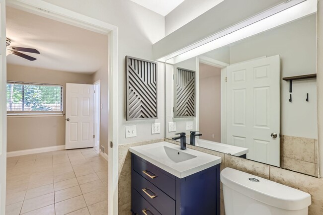 Building Photo - Ready for Move In! $250 off of the first full month's rent!