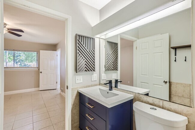 Building Photo - Ready for Move In!