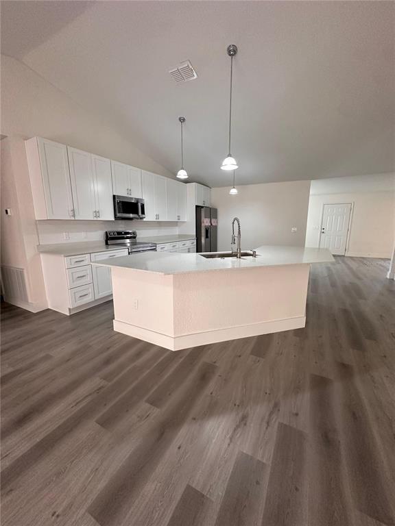 Building Photo - 40 Willow Run