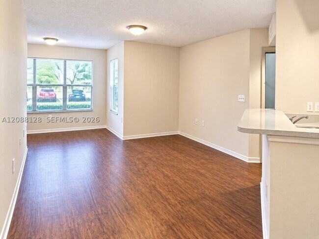 Building Photo - 12620 Vista Isles Dr
