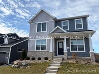 Building Photo - 732 Birch Blossom Rd