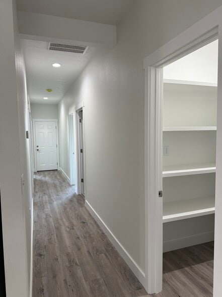 Building Photo - 8673 Charles Rd NE