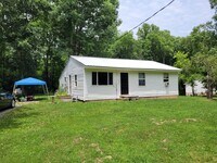 Building Photo - 31497 Russel Rd