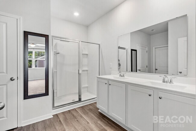 Building Photo - 9120 St Thomas Ct