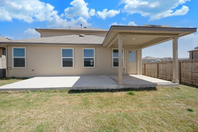 Building Photo - 903 Brown Thrasher