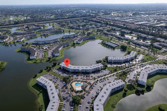 Building Photo - 4036 Cornwall B