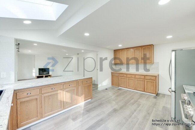 Building Photo - 12225 105th Ave NE