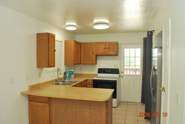 Building Photo - 2954 S 625 W