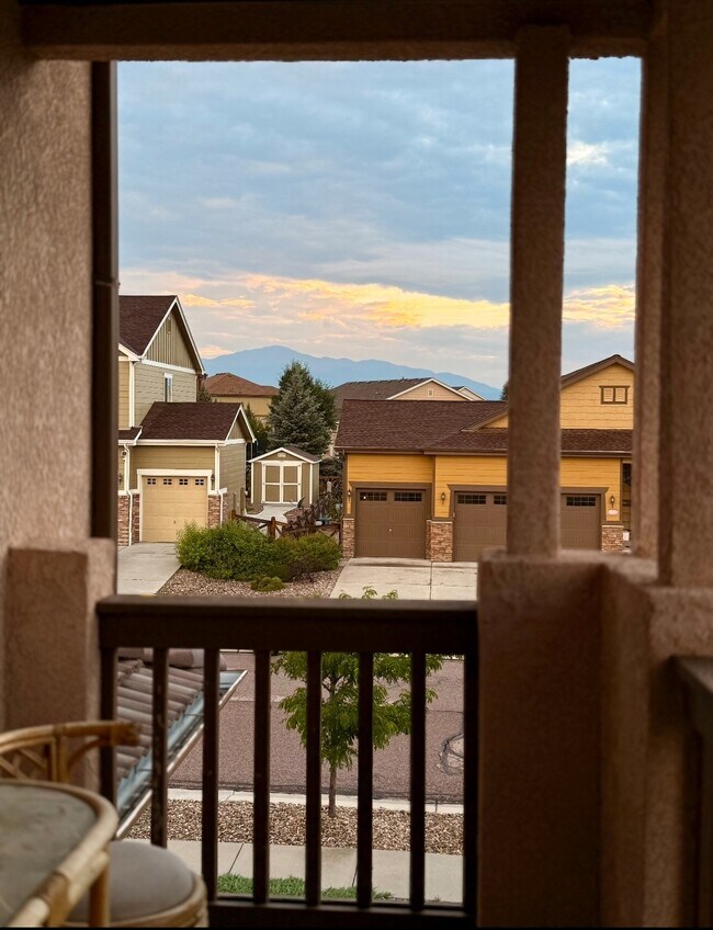 Building Photo - 8078 Cedarstone Ln