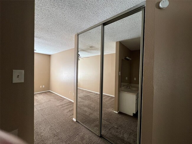 Building Photo - 6363 Cattails Ln