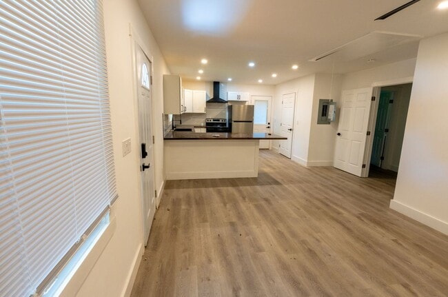 Building Photo - 3822 Bakers Ferry Rd SW