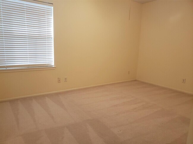 Building Photo - 5319 Ashley Way Ct