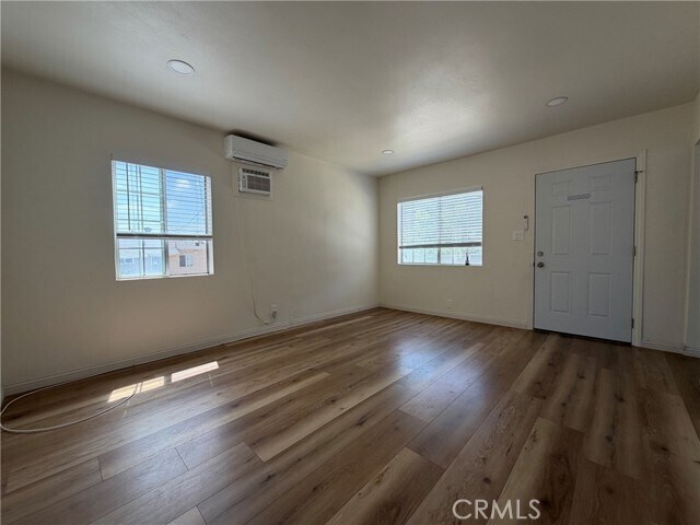 Building Photo - 333 S Sefton Ave