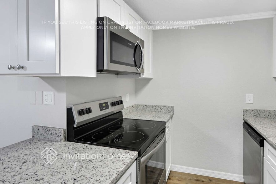 Building Photo - 431 Floridana Dr