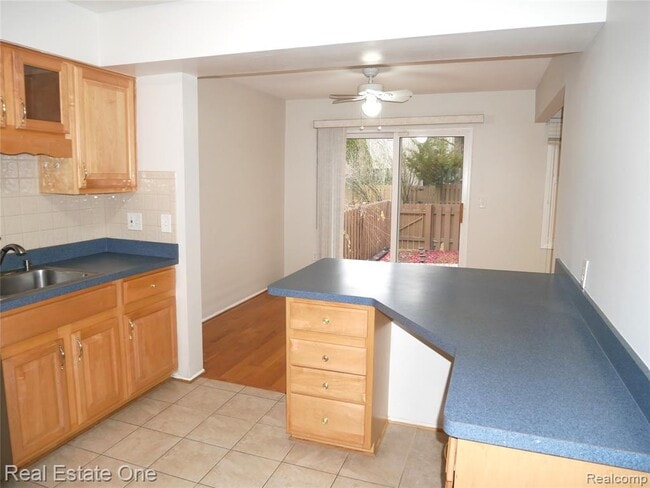 Building Photo - 5082 Buckingham Pl Dr