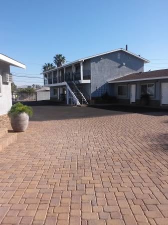 Building Photo - Palm Piazza Apartments