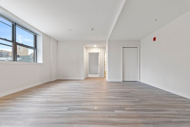 Building Photo - Chic & Modern Retreats: Your Stylish One-B...