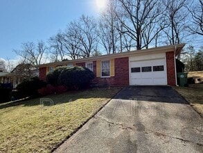 Building Photo - 12 W Haith Dr