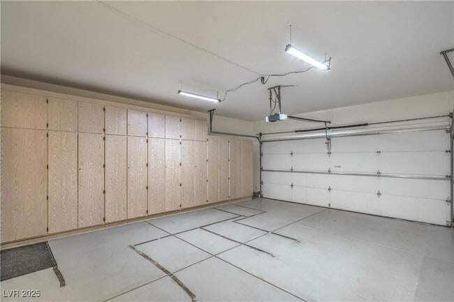 Building Photo - 3055 Canal Walk Rd