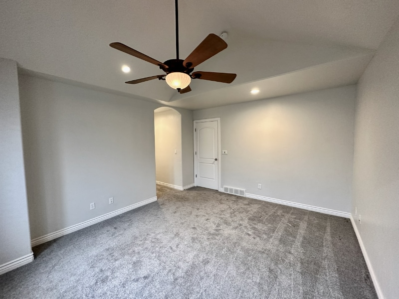 Building Photo - 927 E Montana Vista Ln