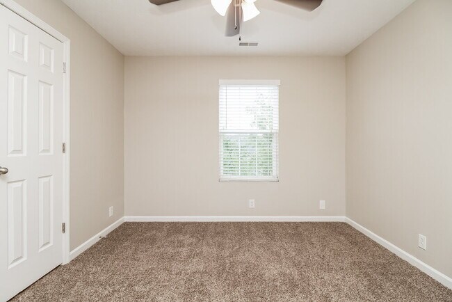 Building Photo - 5082 Cornelius Dr