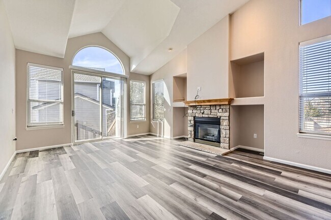 Building Photo - Spacious 4 Bed/ 3 Bath Home with Finished Basement