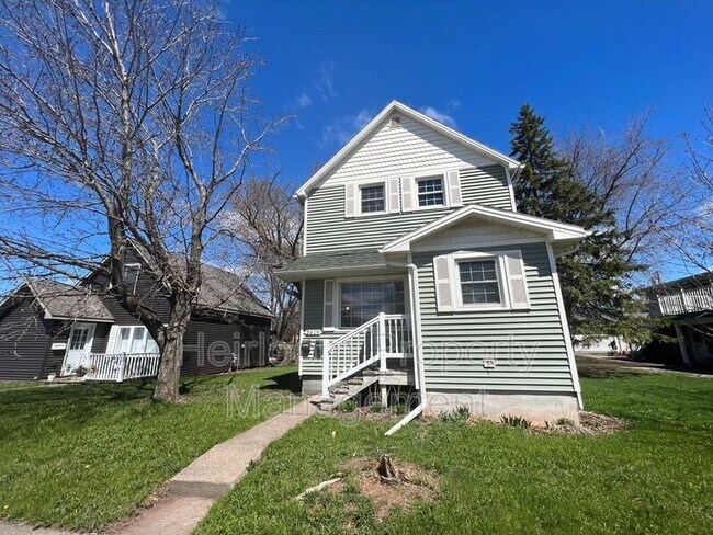 Building Photo - 2619 N 21st St