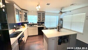 Building Photo - 215 Bright Chase