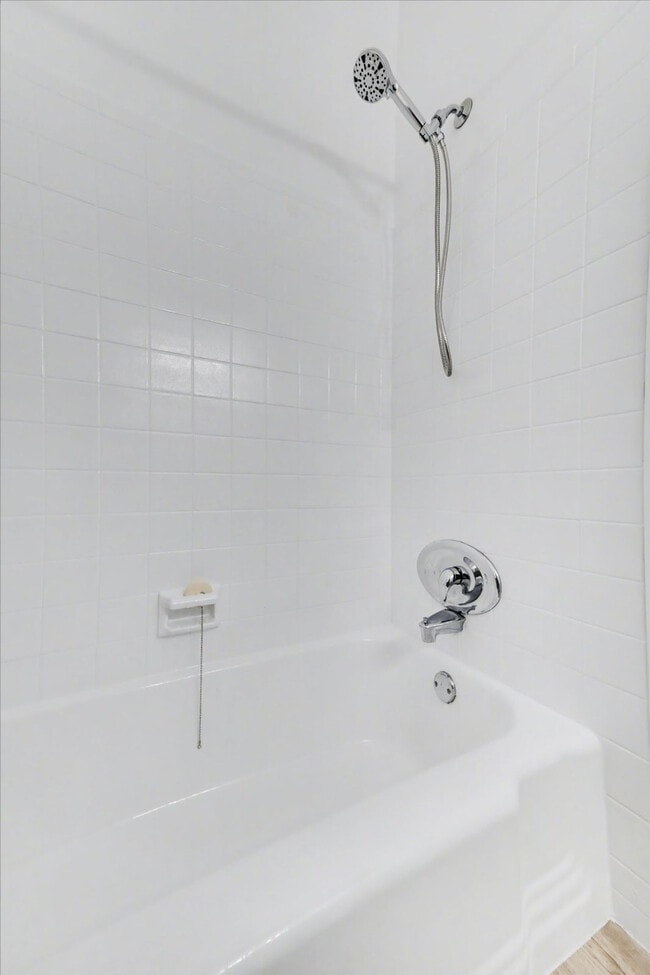 Building Photo - 711 E Gulf Blvd