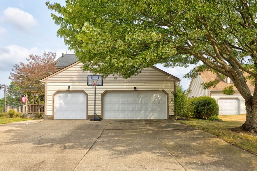 Building Photo - 6524 Blossomwood Cir NE