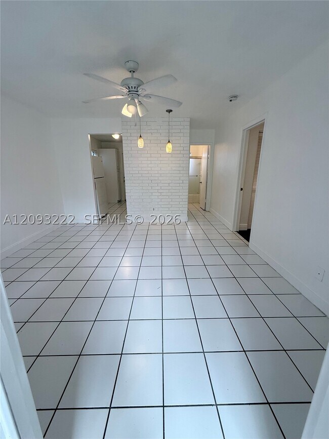 Building Photo - 713 SW 13th St