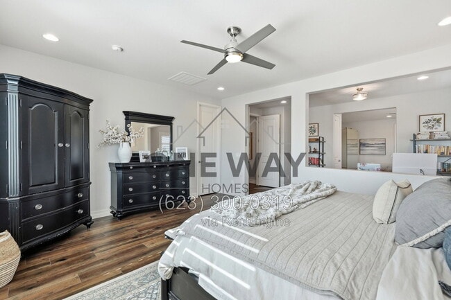 Building Photo - 5102 S Tatum Ln