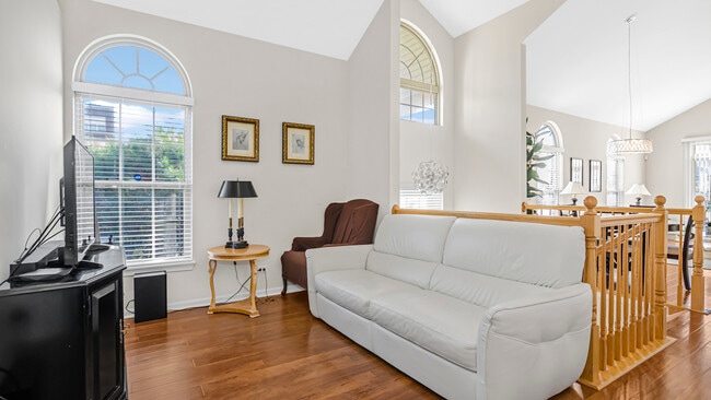 Building Photo - 530 Prestwick Ln