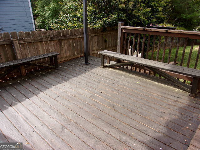 Building Photo - 340 Twin Point Way