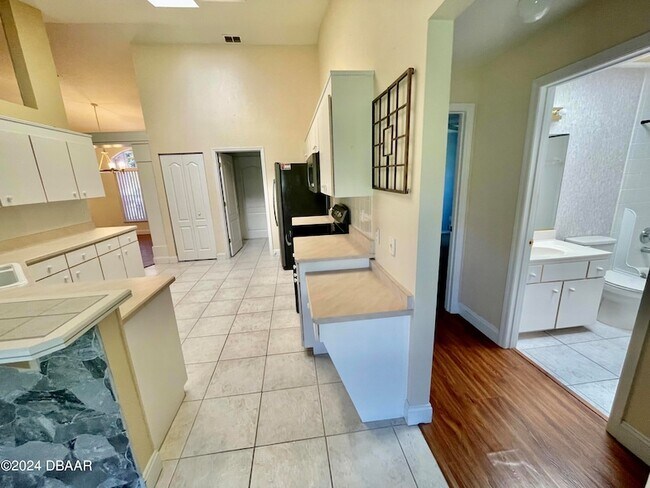 Building Photo - 137 Bryan Cave Rd