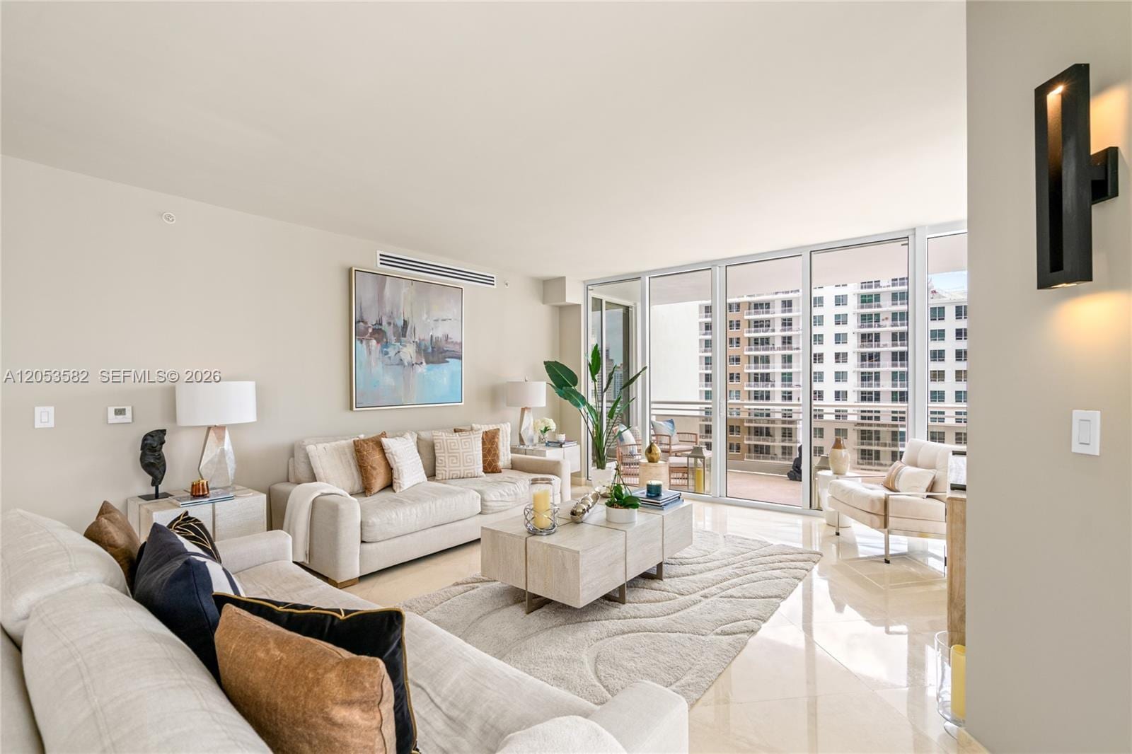 Building Photo - 901 Brickell Key Blvd