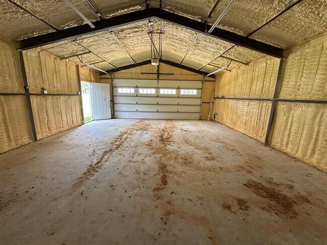 Building Photo - 13807 County Rd 220