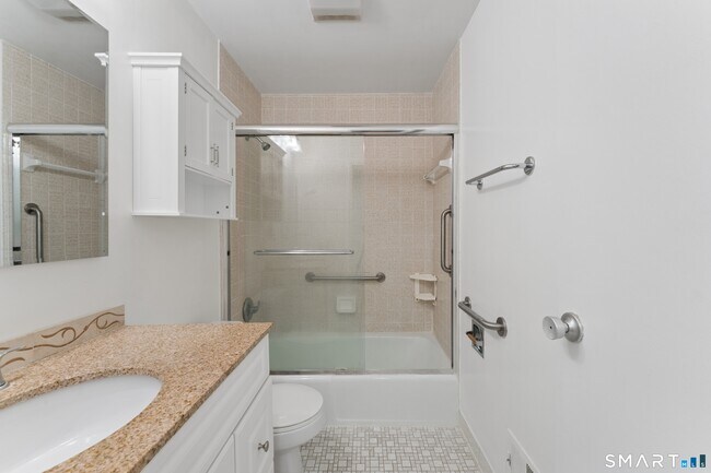Building Photo - 82 Olcott Way