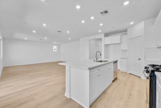 Building Photo - 34427 Sakura Ln