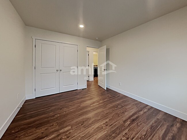 Building Photo - 1612 192nd St Ct E