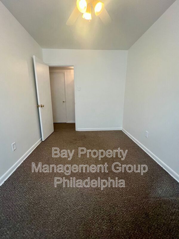 Building Photo - 1635 Griffith St