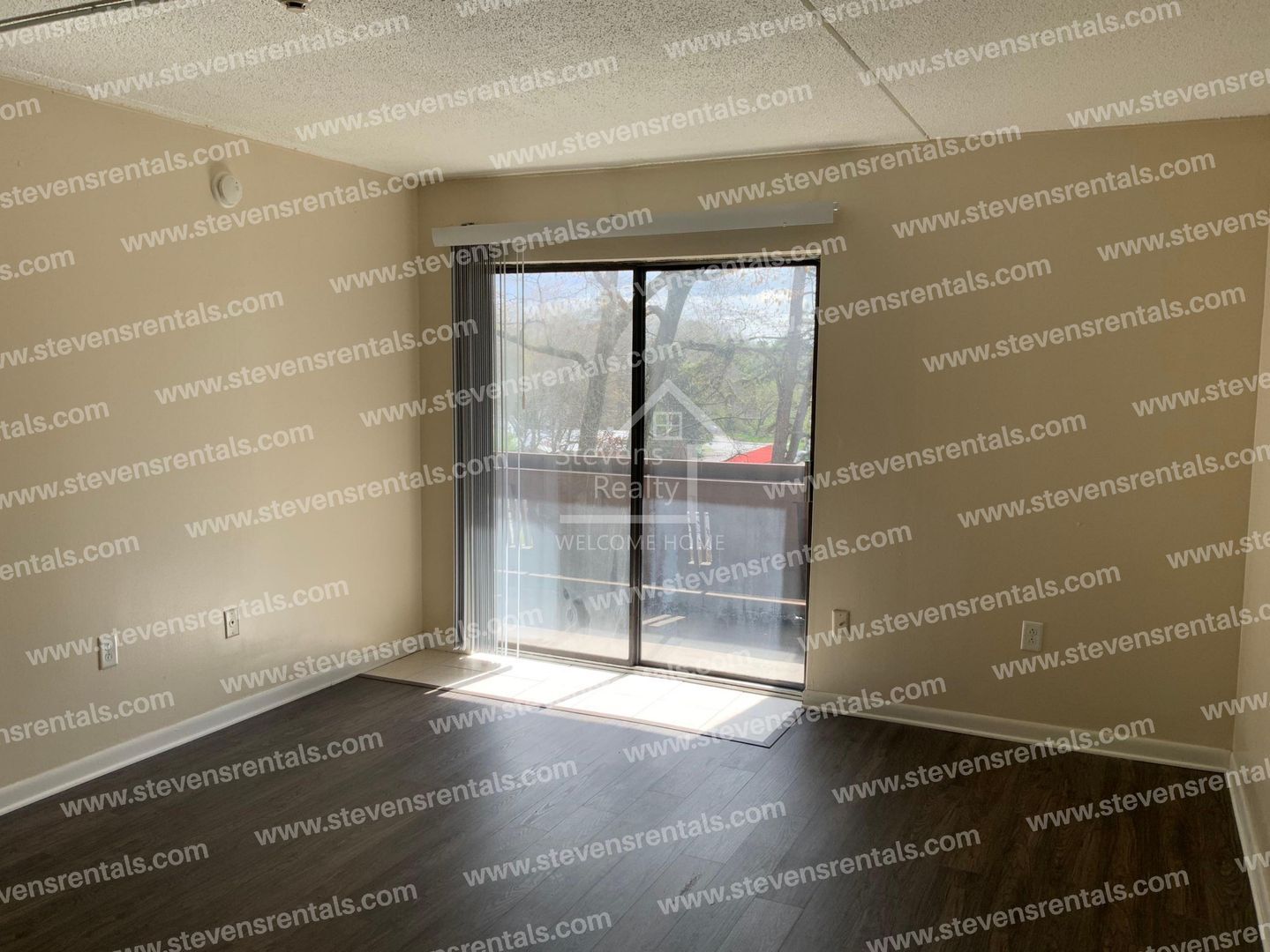 Building Photo - 915 S Seminole Dr