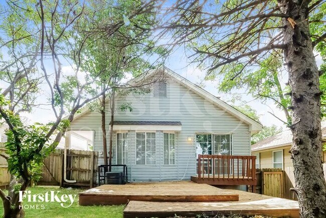 Building Photo - 2906 NW 3rd Terrace